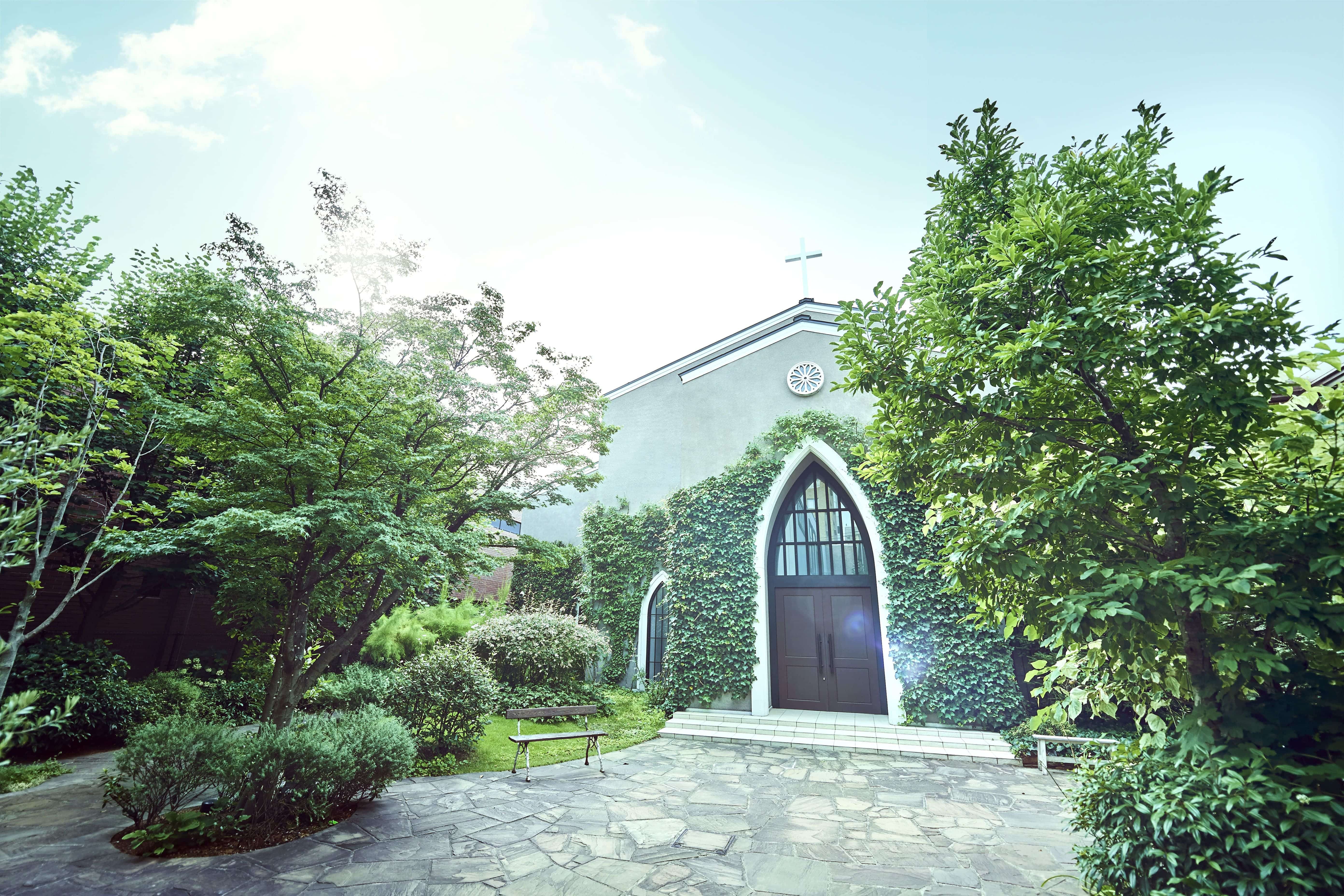 南青山サンタキアラ教会